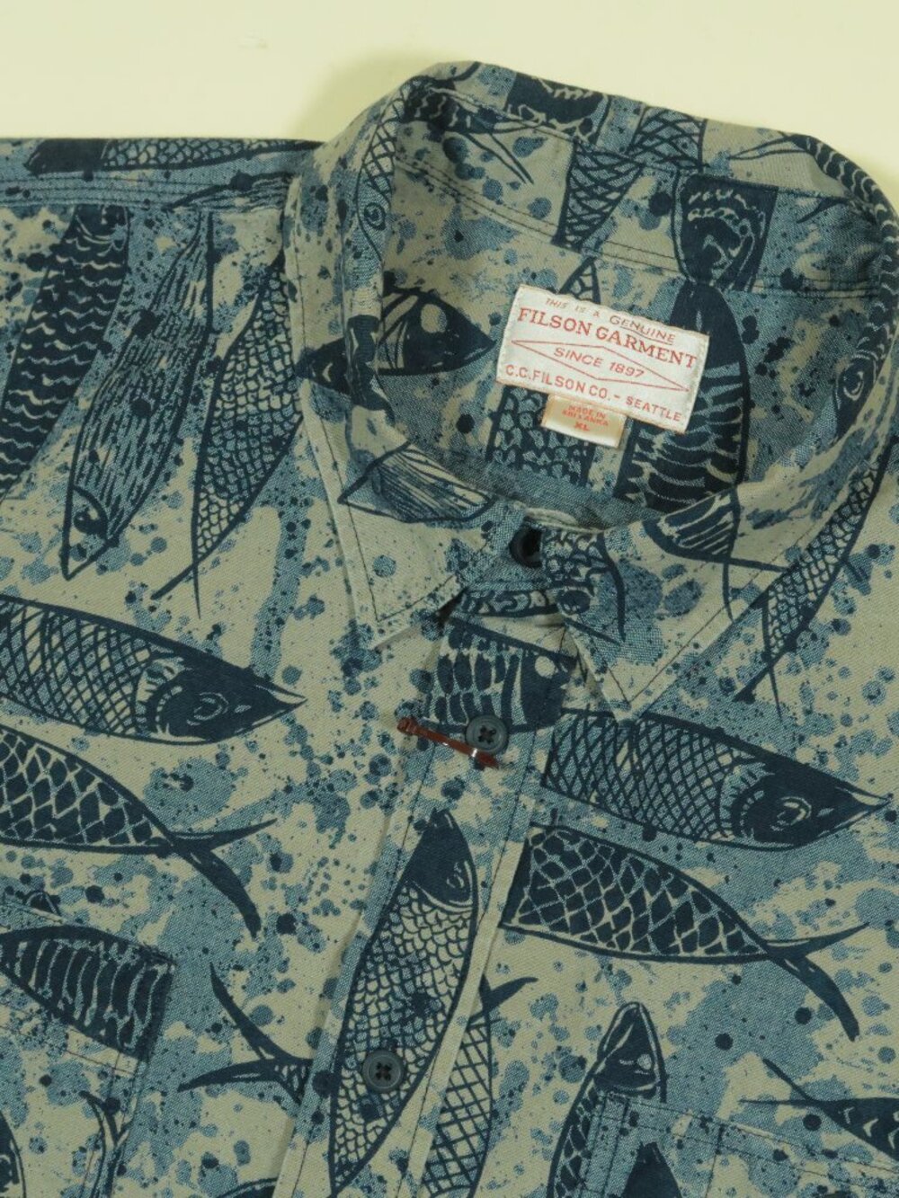 Filson Short Sleeve Chambray Shirt Mens XL Blue Ink Cotton New